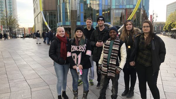 New Students ETS1 600x338 - New Students